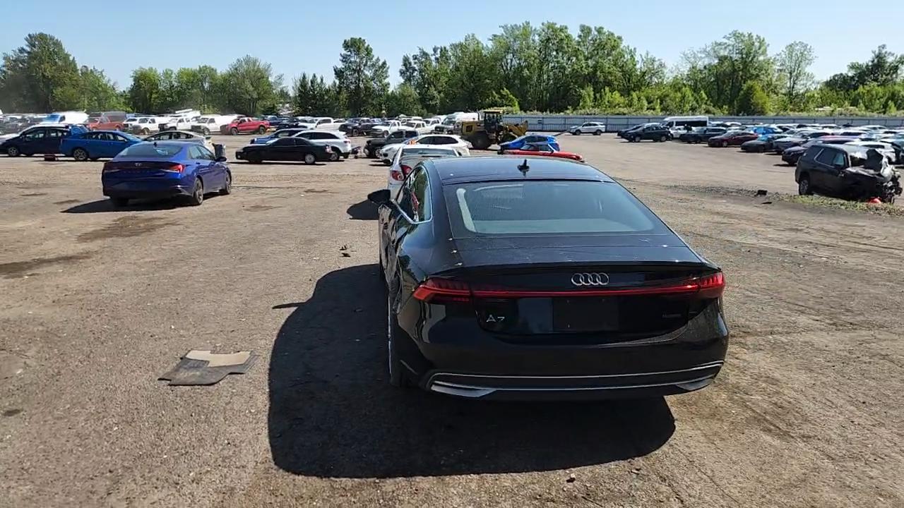 Фото: WAUR2AF2XKN053081