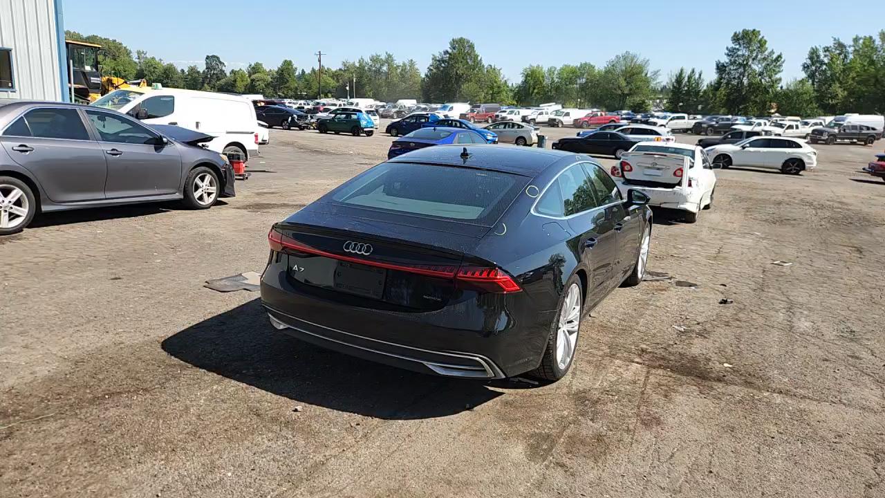 Фото: WAUR2AF2XKN053081