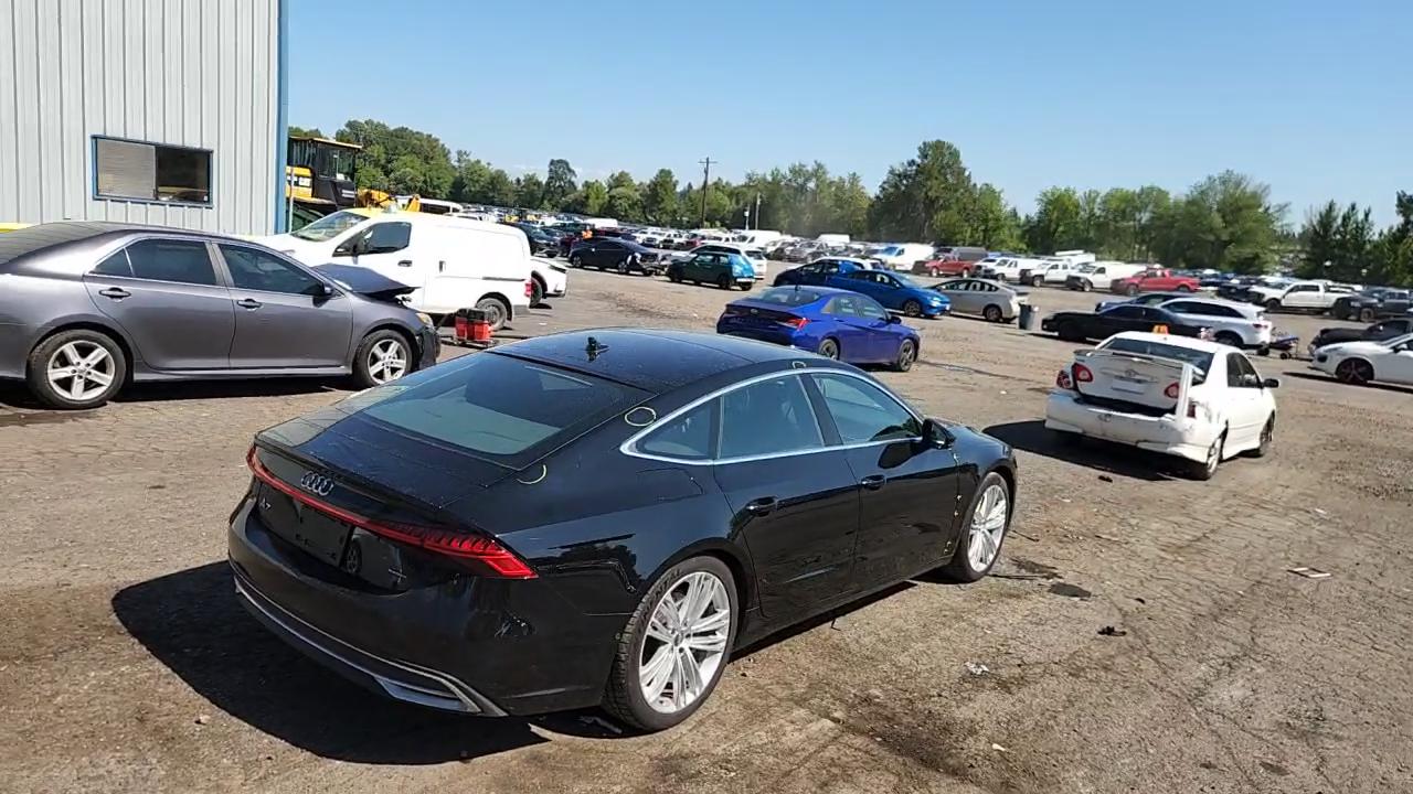 Фото: WAUR2AF2XKN053081