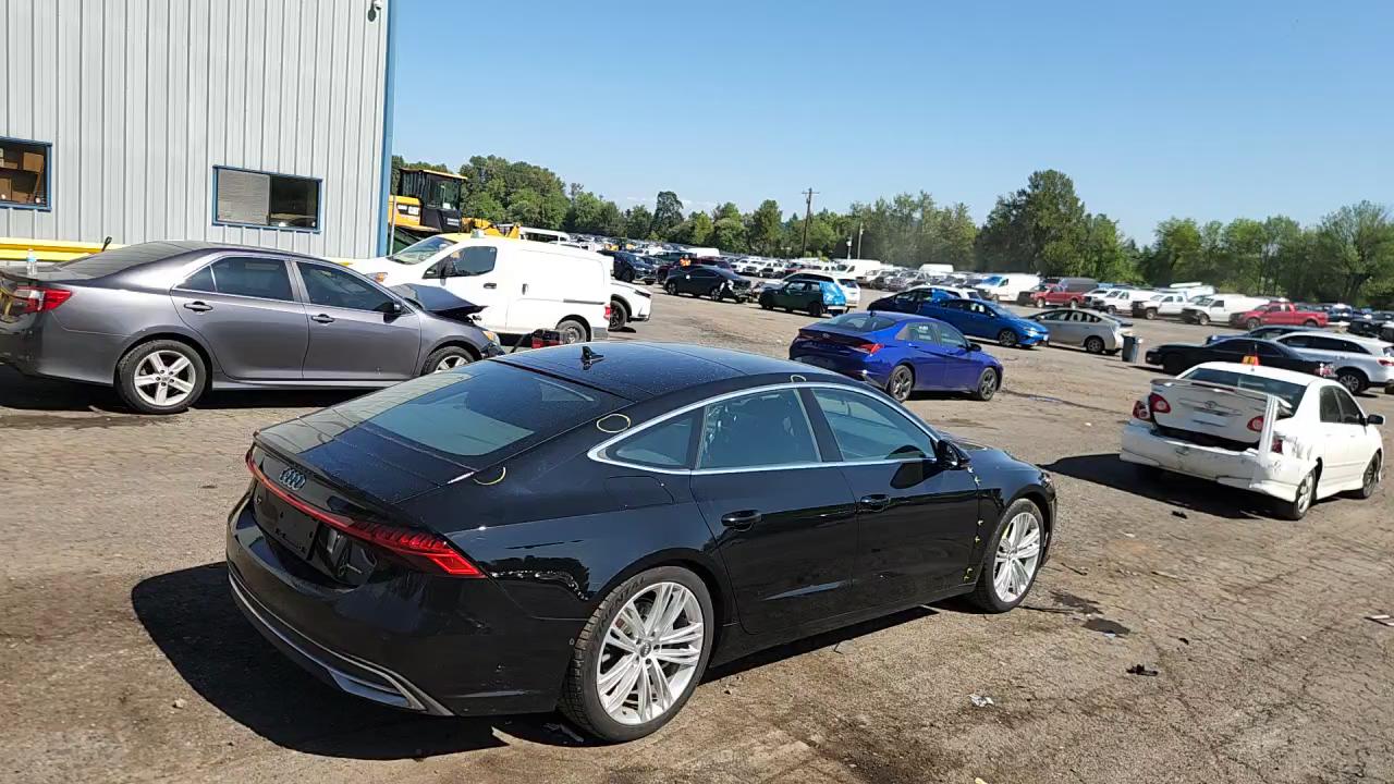 Фото: WAUR2AF2XKN053081