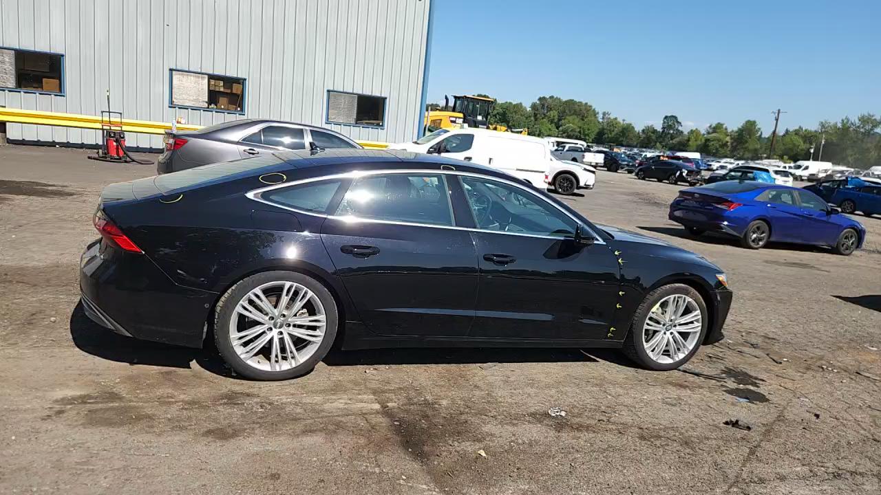 Фото: WAUR2AF2XKN053081