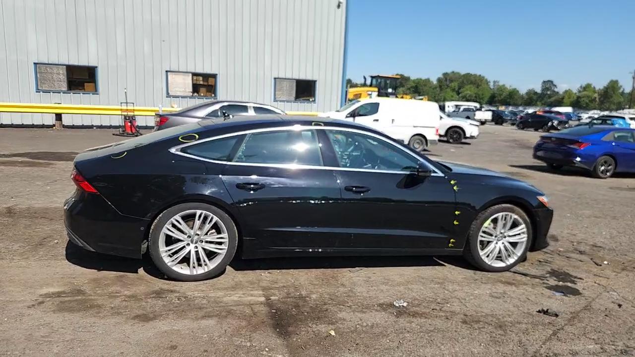 Фото: WAUR2AF2XKN053081