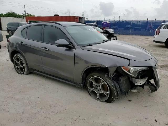 2018 Alfa Romeo Stelvio Sport VIN: ZASFAKPN2J7B68386 Lot: 62493865