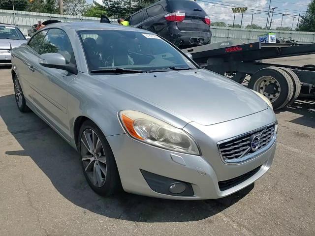 2011 Volvo C70 T5 VIN: YV1672MC0BJ113248 Lot: 61896955