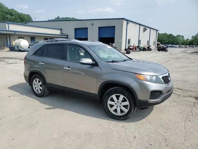 2013 Kia Sorento Lx VIN: 5XYKTDA21DG413424 Lot: 58773125