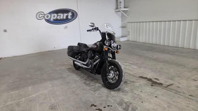 2018 Harley-Davidson Flhc Heritage Classic VIN: 1HD1YAJ16JC029186 Lot: 62717125