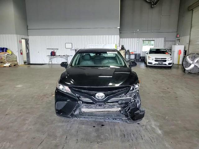 2018 Toyota Camry L VIN: 4T1B11HK4JU038032 Lot: 62130655