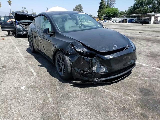 2025 Tesla Model Y VIN: 7SAYGDED3SF278416 Lot: 61863155