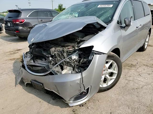 2017 Chrysler Pacifica Touring L VIN: 2C4RC1BG0HR831689 Lot: 59258395