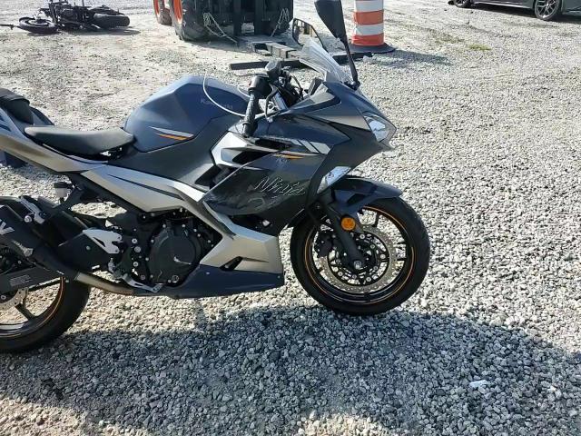 2024 Kawasaki Ex400 VIN: JKAEXKH12PDAN9870 Lot: 61854095