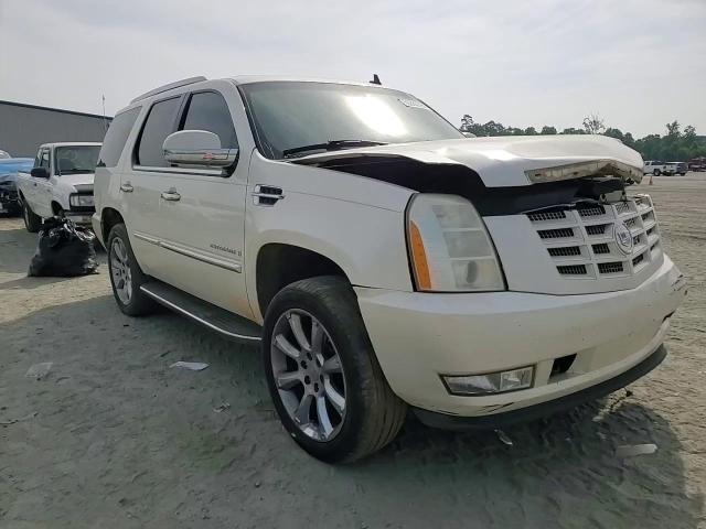 2007 Cadillac Escalade Luxury VIN: 1GYEC63867R403854 Lot: 60865795