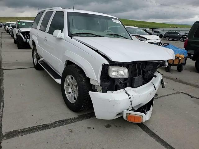 2000 Cadillac Escalade VIN: 1GYEK13R4YR120238 Lot: 61397315