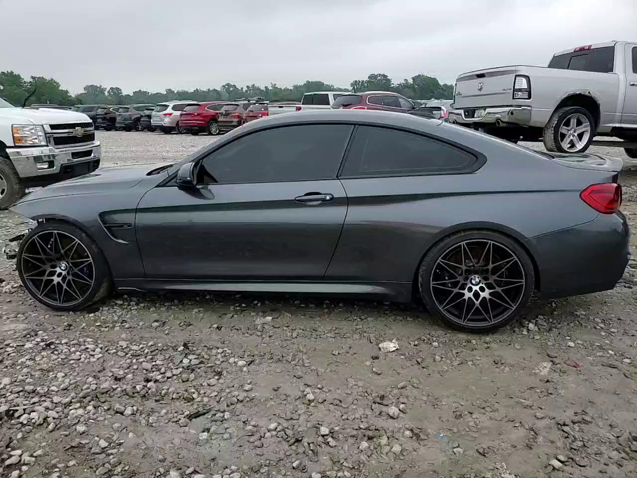 Фото: WBS4Y9C53JAC86729