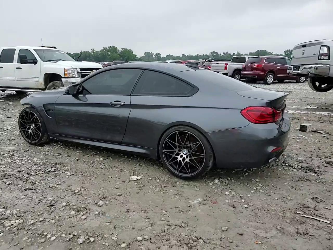 Фото: WBS4Y9C53JAC86729