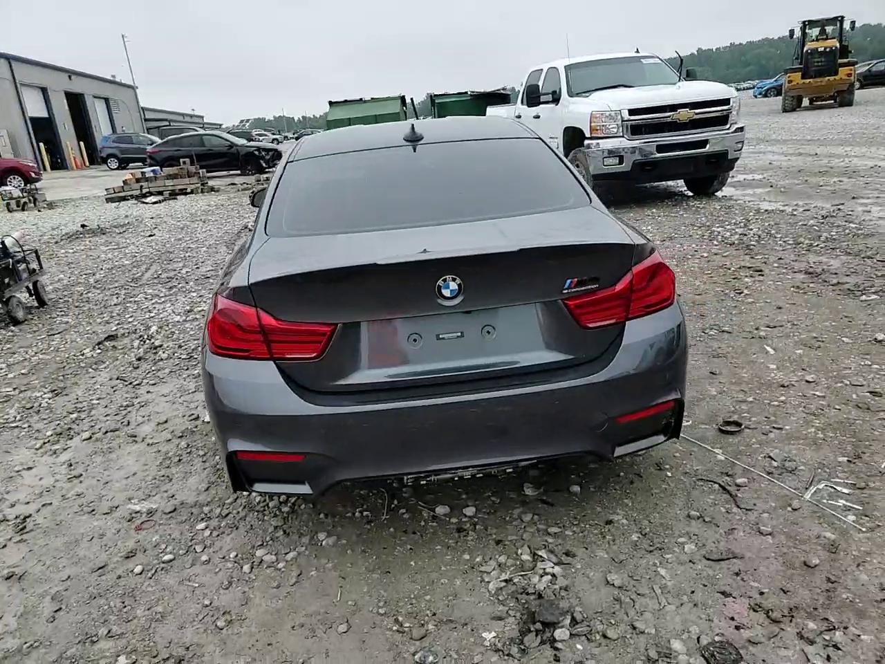 Фото: WBS4Y9C53JAC86729