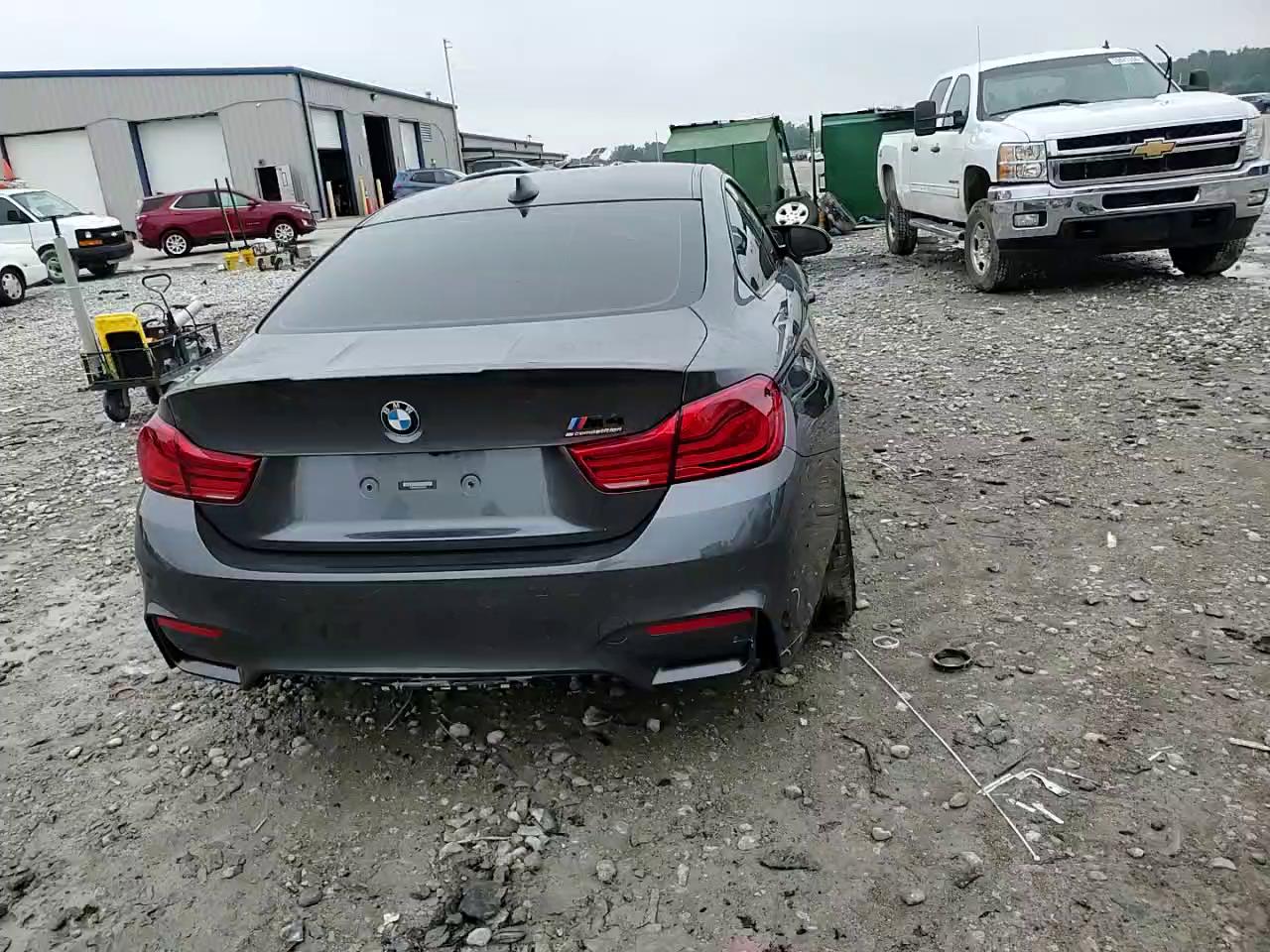 Фото: WBS4Y9C53JAC86729