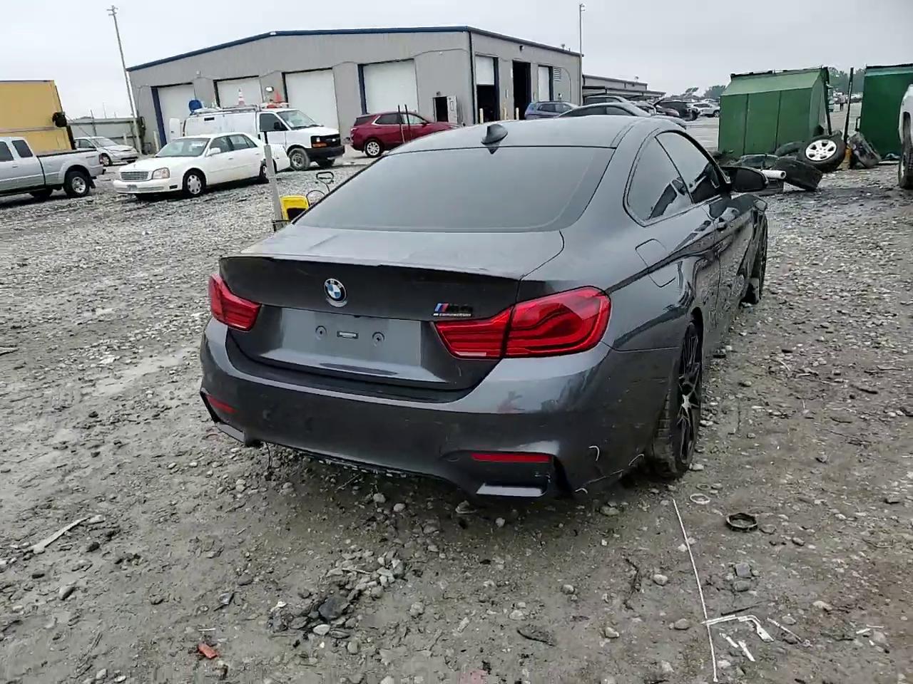 Фото: WBS4Y9C53JAC86729