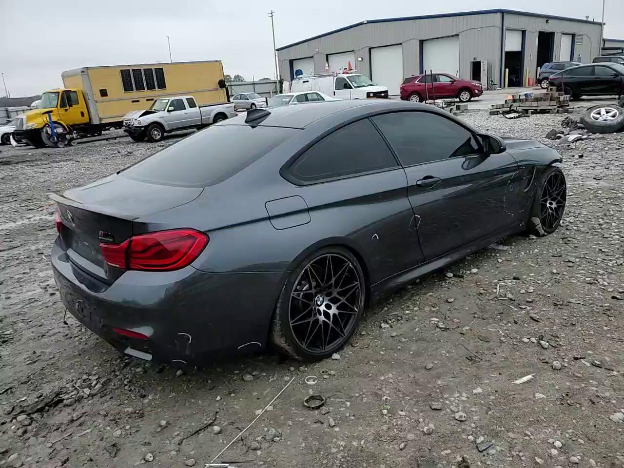 Фото: WBS4Y9C53JAC86729