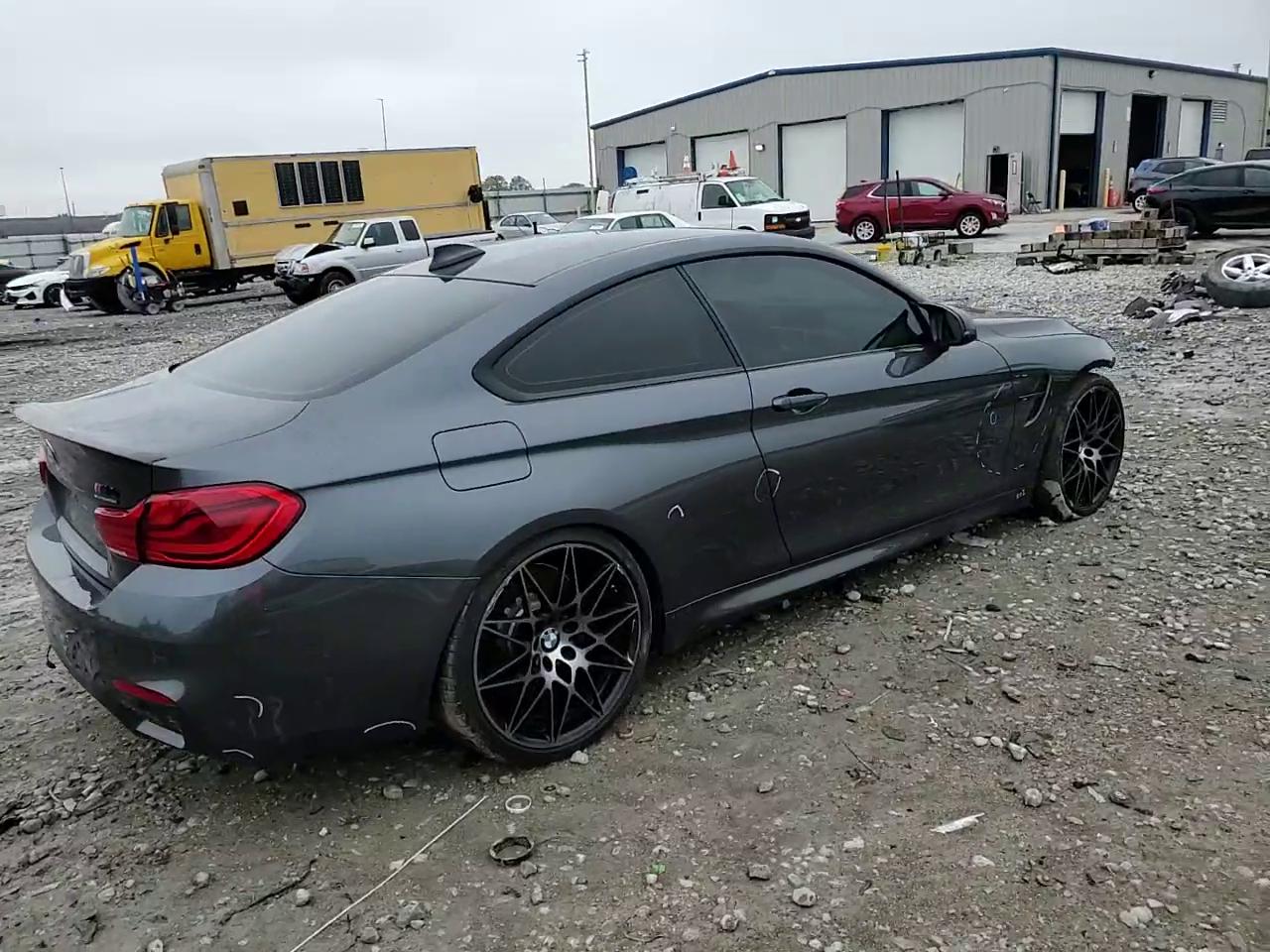 Фото: WBS4Y9C53JAC86729