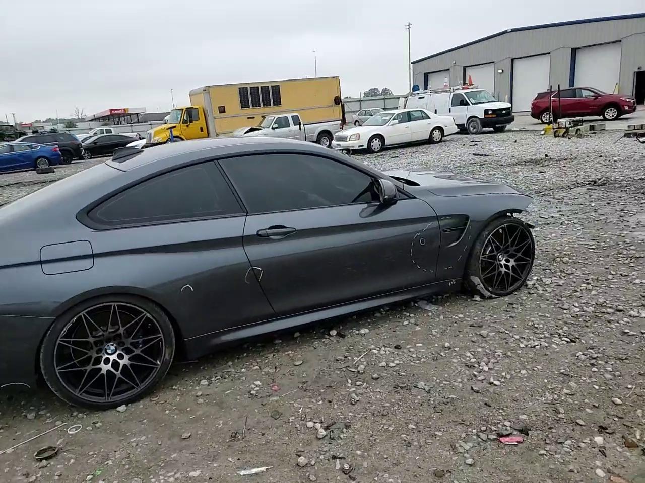 Фото: WBS4Y9C53JAC86729