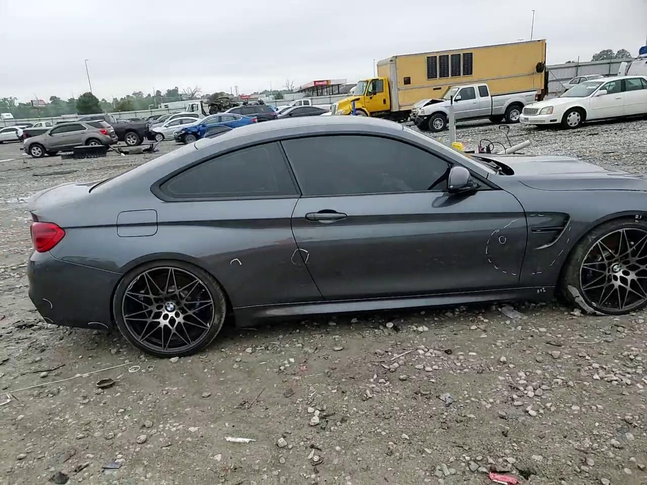 Фото: WBS4Y9C53JAC86729