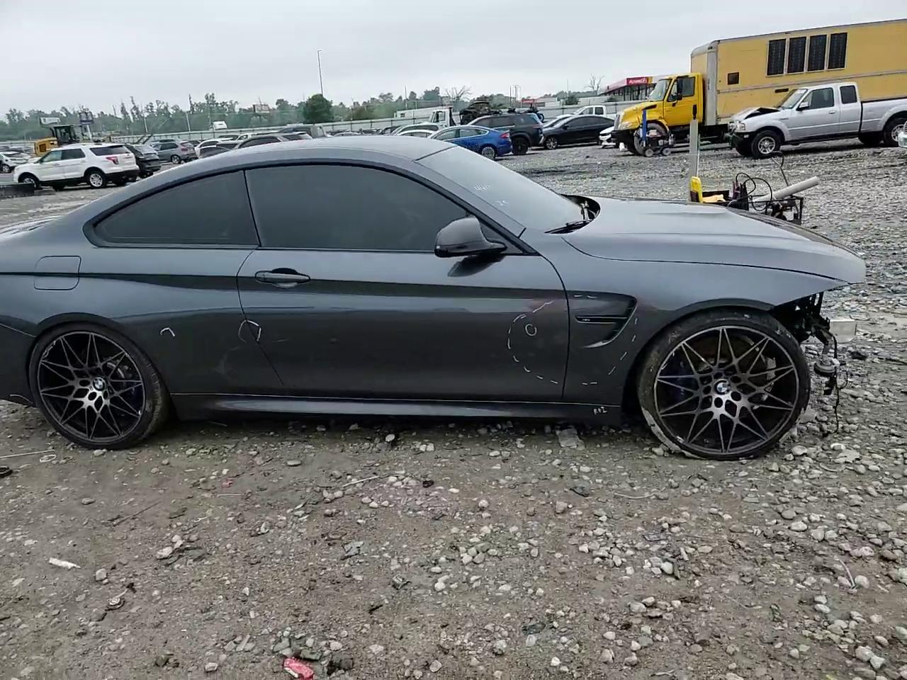 Фото: WBS4Y9C53JAC86729