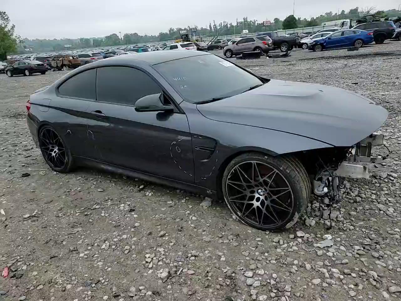 Фото: WBS4Y9C53JAC86729