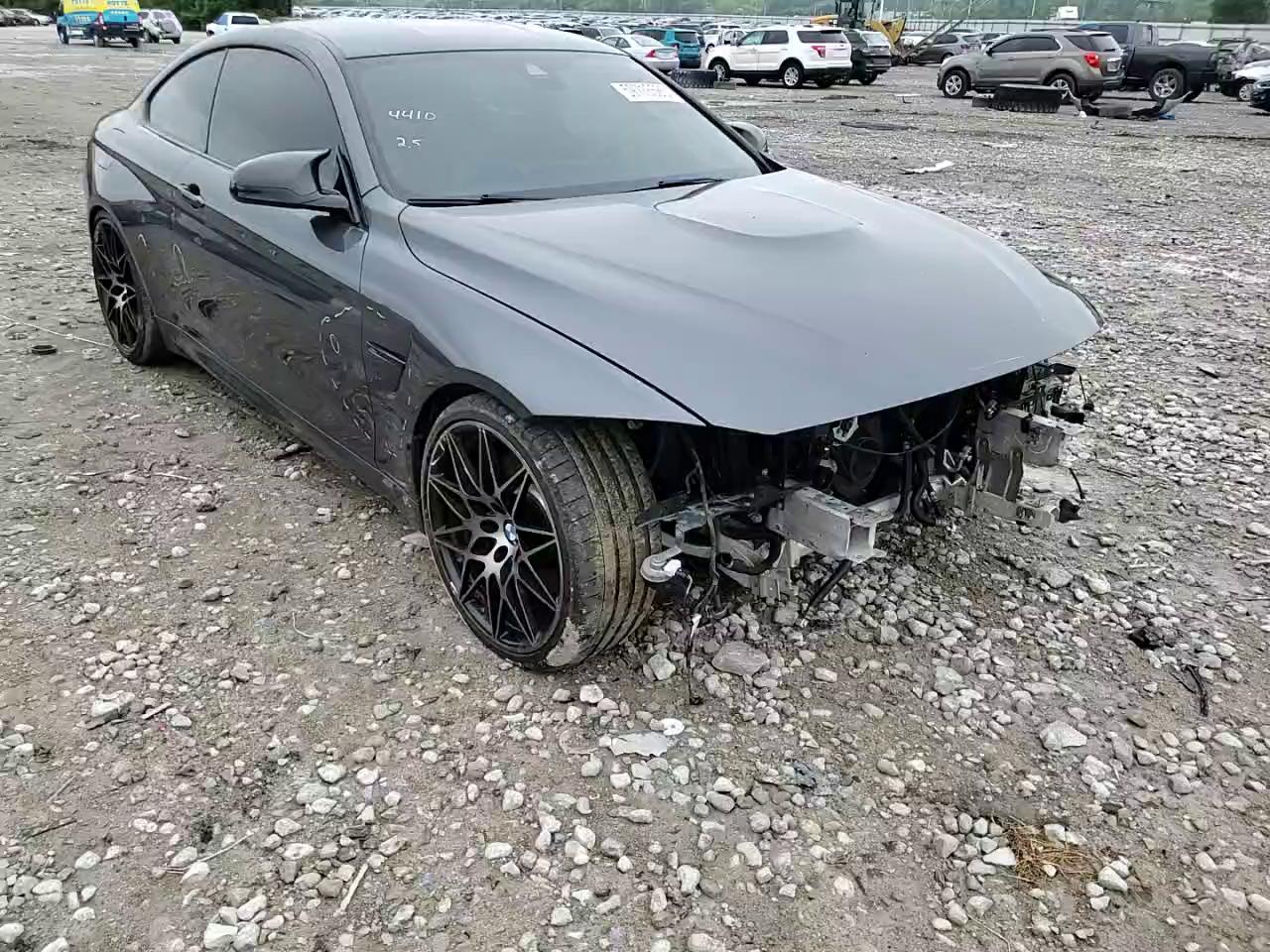 Фото: WBS4Y9C53JAC86729