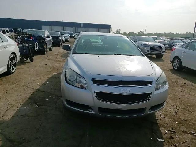 2010 Chevrolet Malibu Ls VIN: 1G1ZB5EB8AF140460 Lot: 61190925