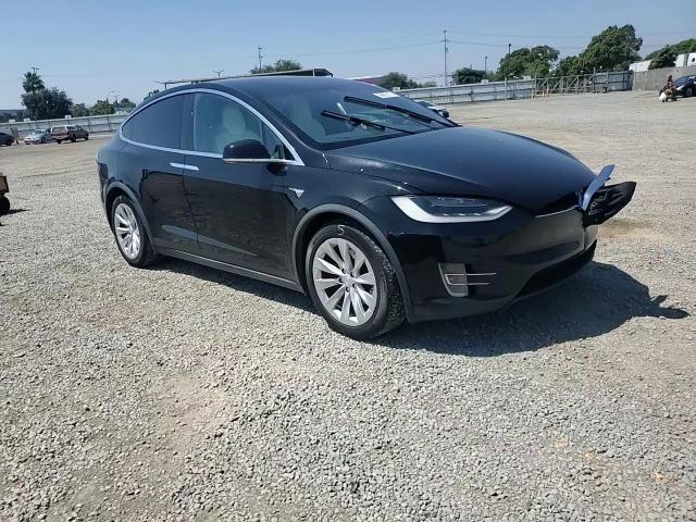 2017 Tesla Model X VIN: 5YJXCAE21HF075051 Lot: 60926115