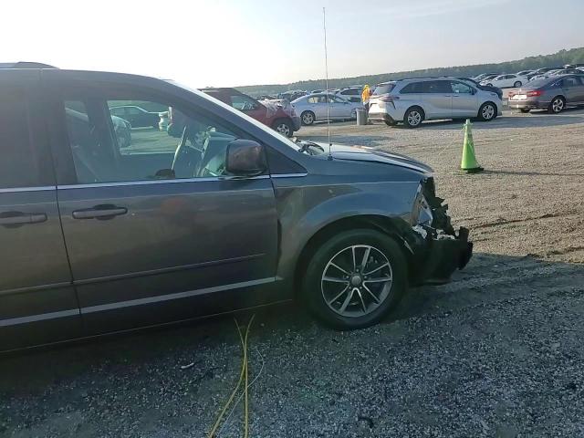 2017 Dodge Grand Caravan Sxt VIN: 2C4RDGCG6HR741817 Lot: 62665405