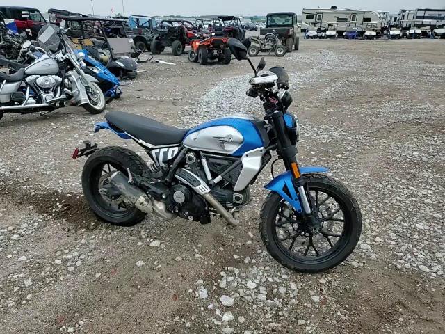 2024 Ducati Scrambler Icon VIN: ZDMKAT3M5RB004377 Lot: 59963375