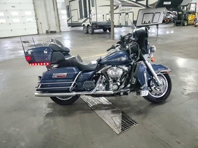 2008 Harley-Davidson Flhtcui VIN: 1HD1FC4178Y704375 Lot: 62387905