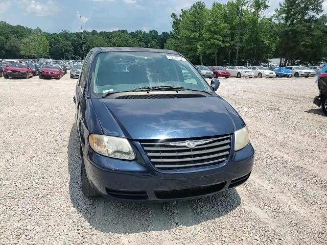 2005 Chrysler Town & Country VIN: 1C4GP45R75B440186 Lot: 62704355