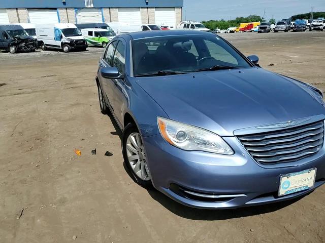 2011 Chrysler 200 Touring VIN: 1C3BC1FB4BN532425 Lot: 61344435