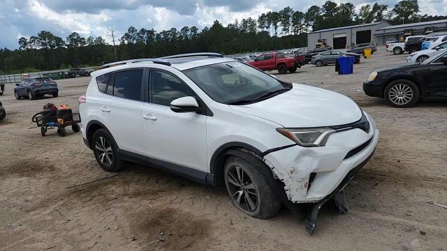 2017 Toyota Rav4 Xle VIN: JTMWFREVXHJ715570 Lot: 62931935