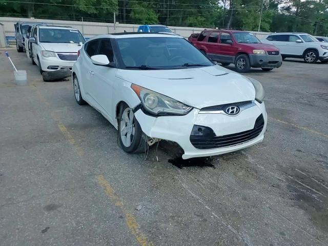 2014 Hyundai Veloster VIN: KMHTC6AD1EU206612 Lot: 61544515