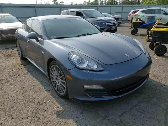 2013 Porsche Panamera 2 VIN: WP0AA2A71DL011358 Lot: 59320445