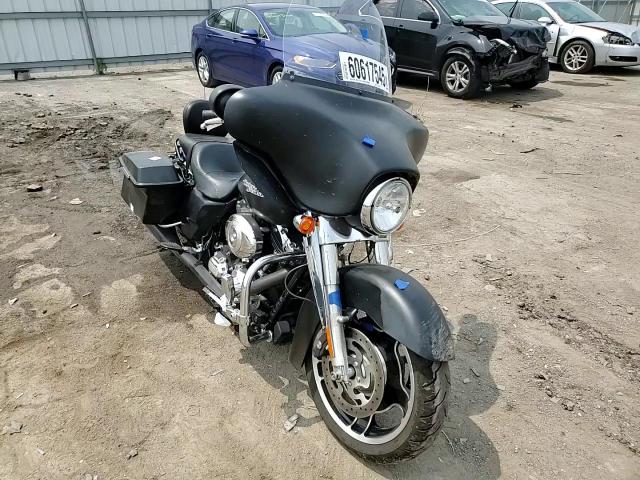 2013 Harley-Davidson Flhx Street Glide VIN: 1HD1KBM14DB656689 Lot: 60617545