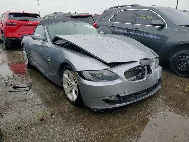 2007 BMW Z4 3.0 VIN: 4USBU33567LW70774 Lot: 59754315