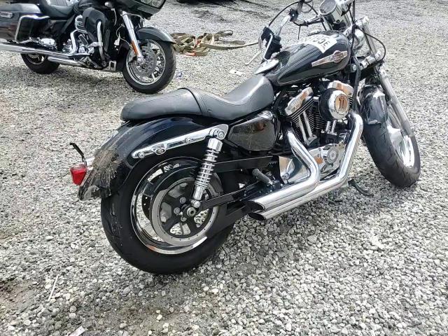 2014 Harley-Davidson Xl1200 C VIN: 1HD1CT311EC442890 Lot: 59686195