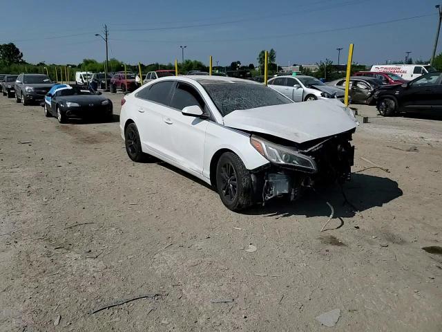 2015 Hyundai Sonata Se VIN: 5NPE24AF3FH135382 Lot: 61980635