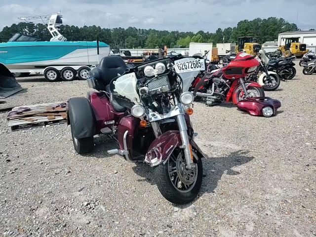 2016 Harley-Davidson Flhtcutg Tri Glide Ultra VIN: 1HD1MAL17GB857982 Lot: 62672685