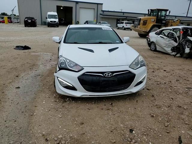 2015 Hyundai Genesis Coupe 3.8L VIN: KMHHU6KJ5FU125590 Lot: 63104385
