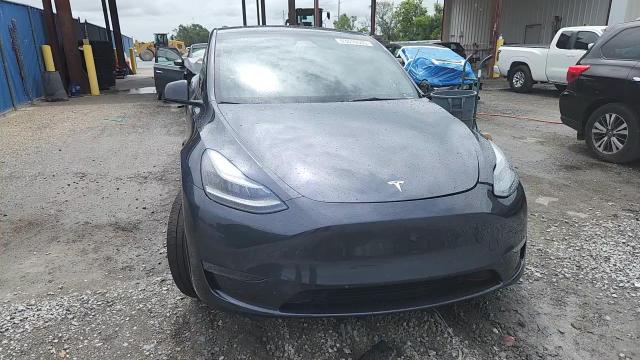 2024 Tesla Model Y VIN: 7SAYGDEE6RA237987 Lot: 63019505