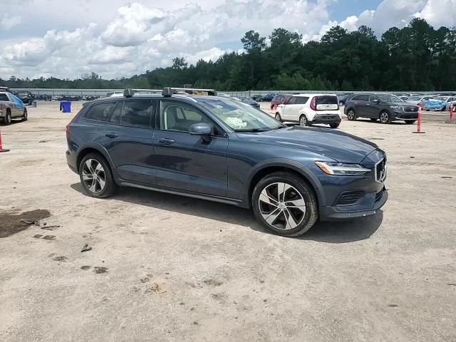 2020 Volvo V60 Cross Country T5 Momentum VIN: YV4102WK7L1042556 Lot: 60812525
