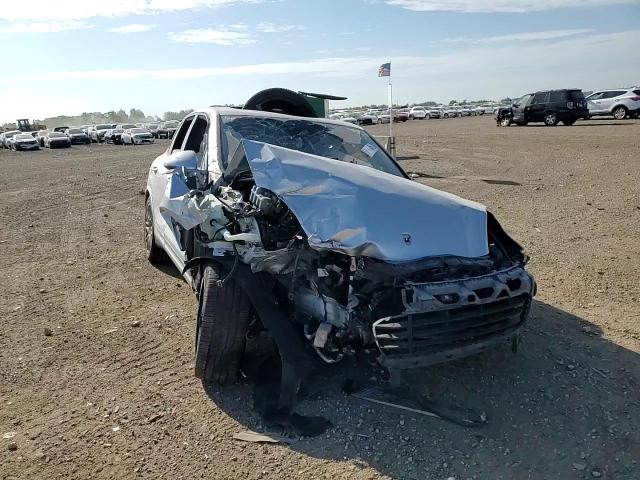 2017 Porsche Cayenne Se Hybrid Platinum VIN: WP1AE2A24HLA69347 Lot: 61042245