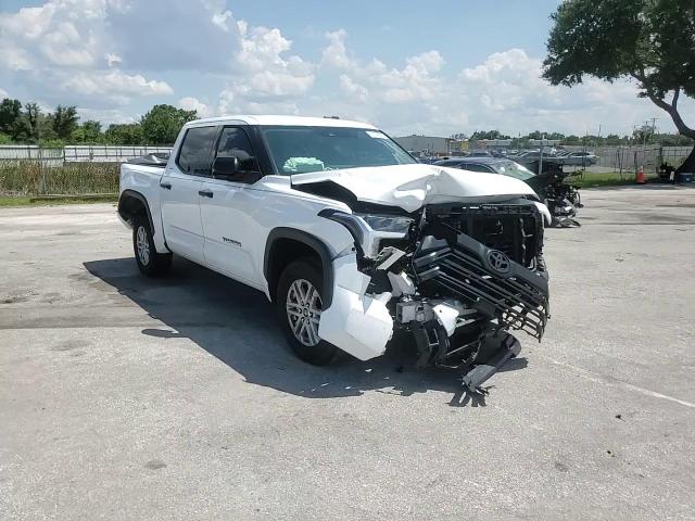 2022 Toyota Tundra Crewmax Sr VIN: 5TFLA5AB1NX008470 Lot: 61140025