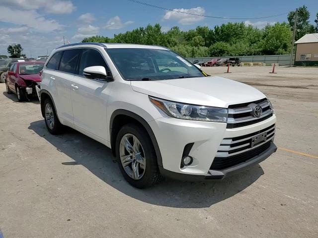 2018 Toyota Highlander Limited VIN: 5TDDZRFH2JS872221 Lot: 69355085