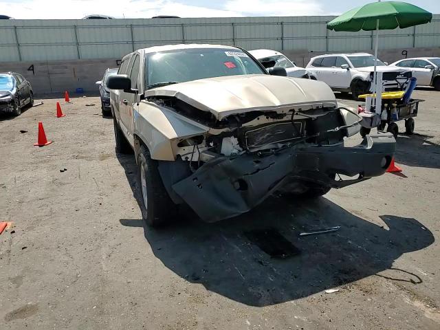 2005 Dodge Dakota Slt VIN: 1D7HW42N15S296438 Lot: 62324695